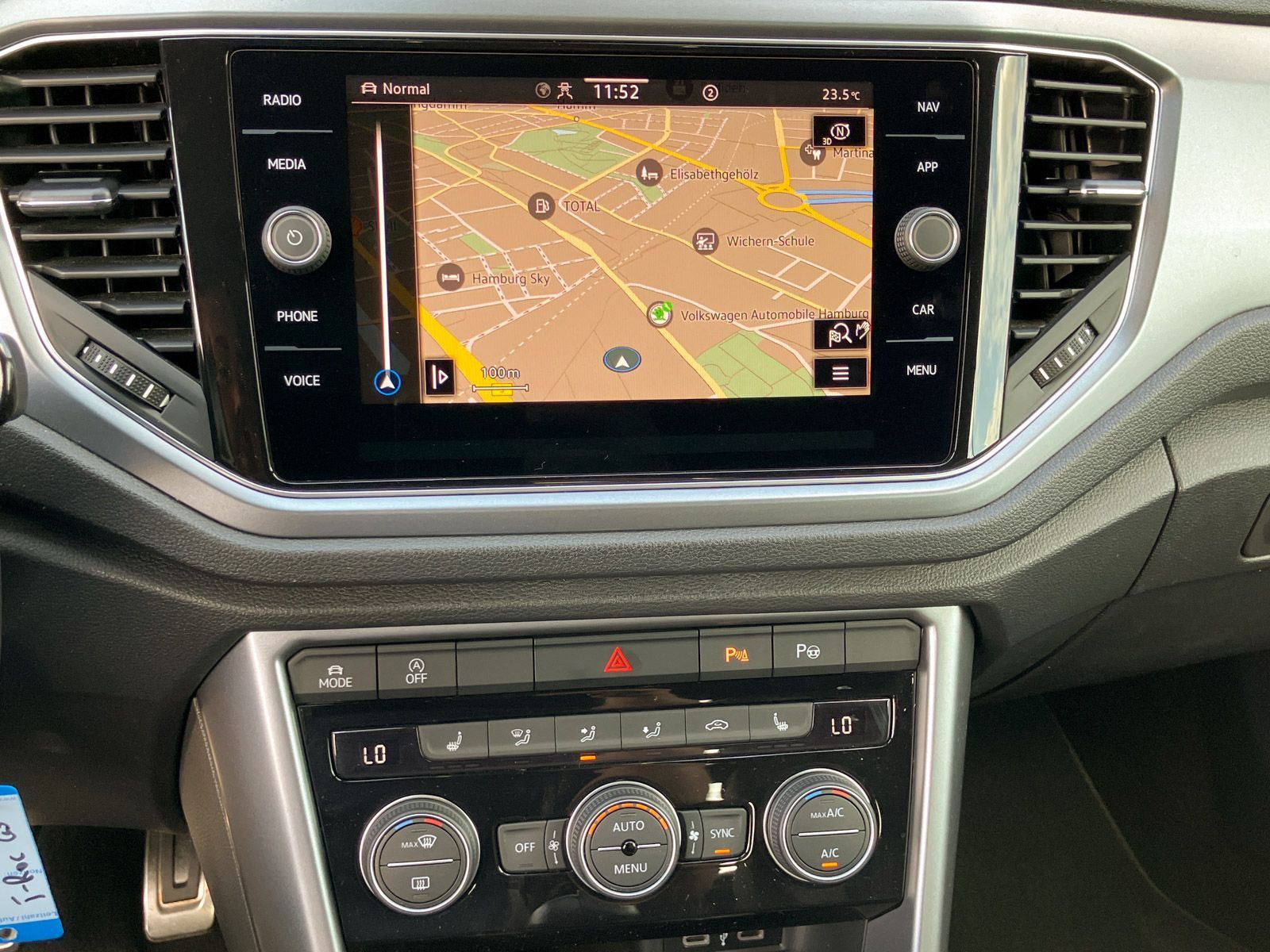 Volkswagen T-Roc Cabriolet Style 1.0 TSI - Samsaru's Car Outlet