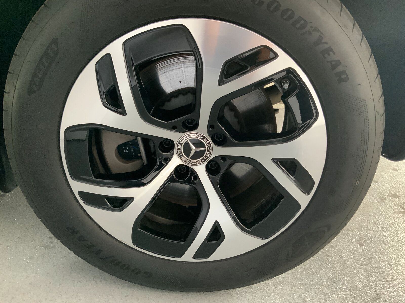 Mercedes-Benz GLC 300 de 4M AVANTGARDE - Samsaru's Car Outlet