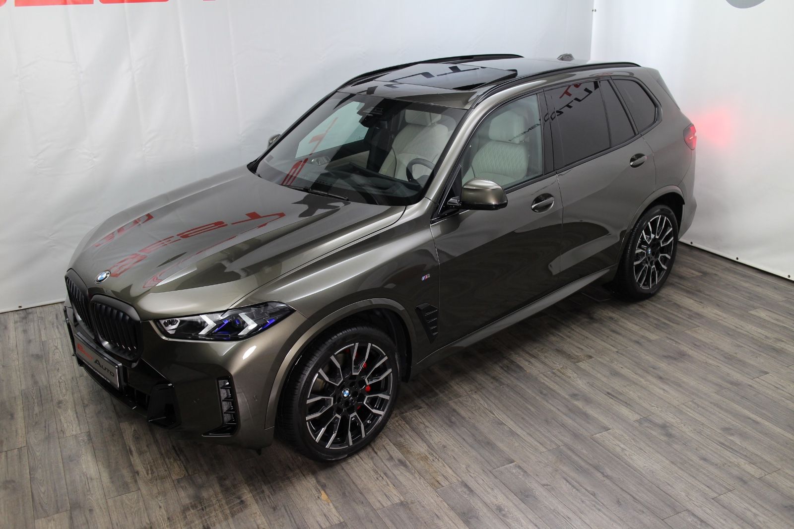BMW X5 30 d xDrive M Sport H&K Carbon Luftfederung