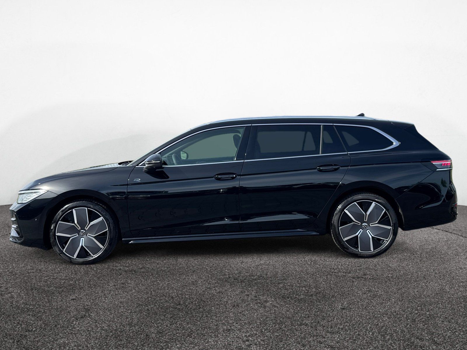Volkswagen Passat Variant R-Line 4Mo TDI DSG|AHK|PANO|360°
