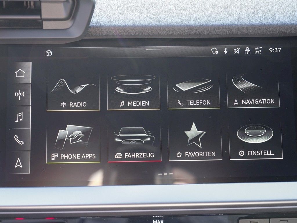 Audi A3 Sportback 45 TFSI e S line S-tron Navi Matrix