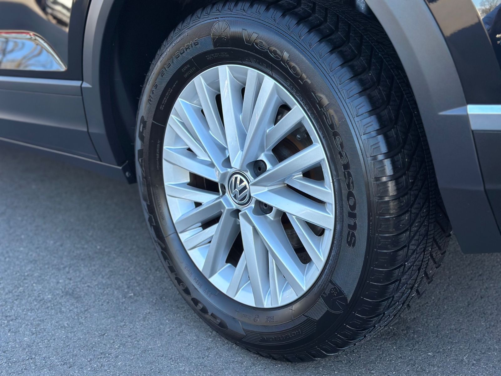 Volkswagen T-Roc 2.0 TDI SCR DSG Style - Samsaru's Car Outlet