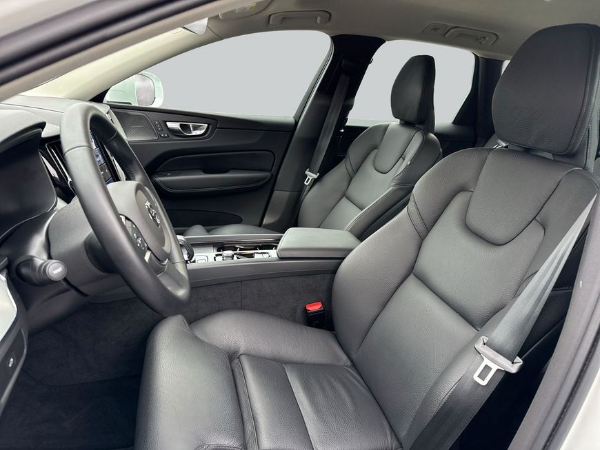 Volvo XC60 B5 B AWD Core