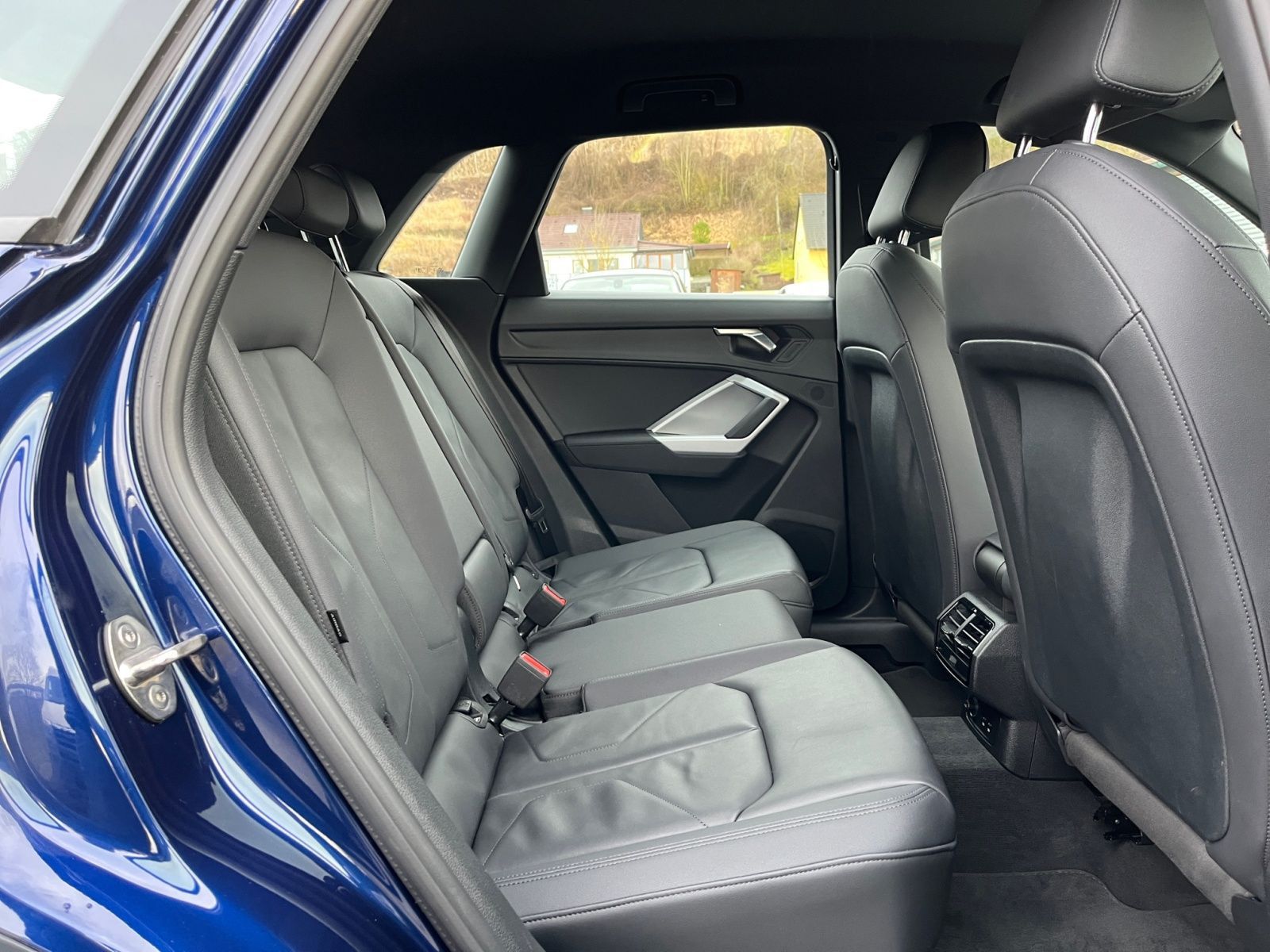 Audi Q3 35 TDI quattro S-tronic - Samsaru's Car Outlet