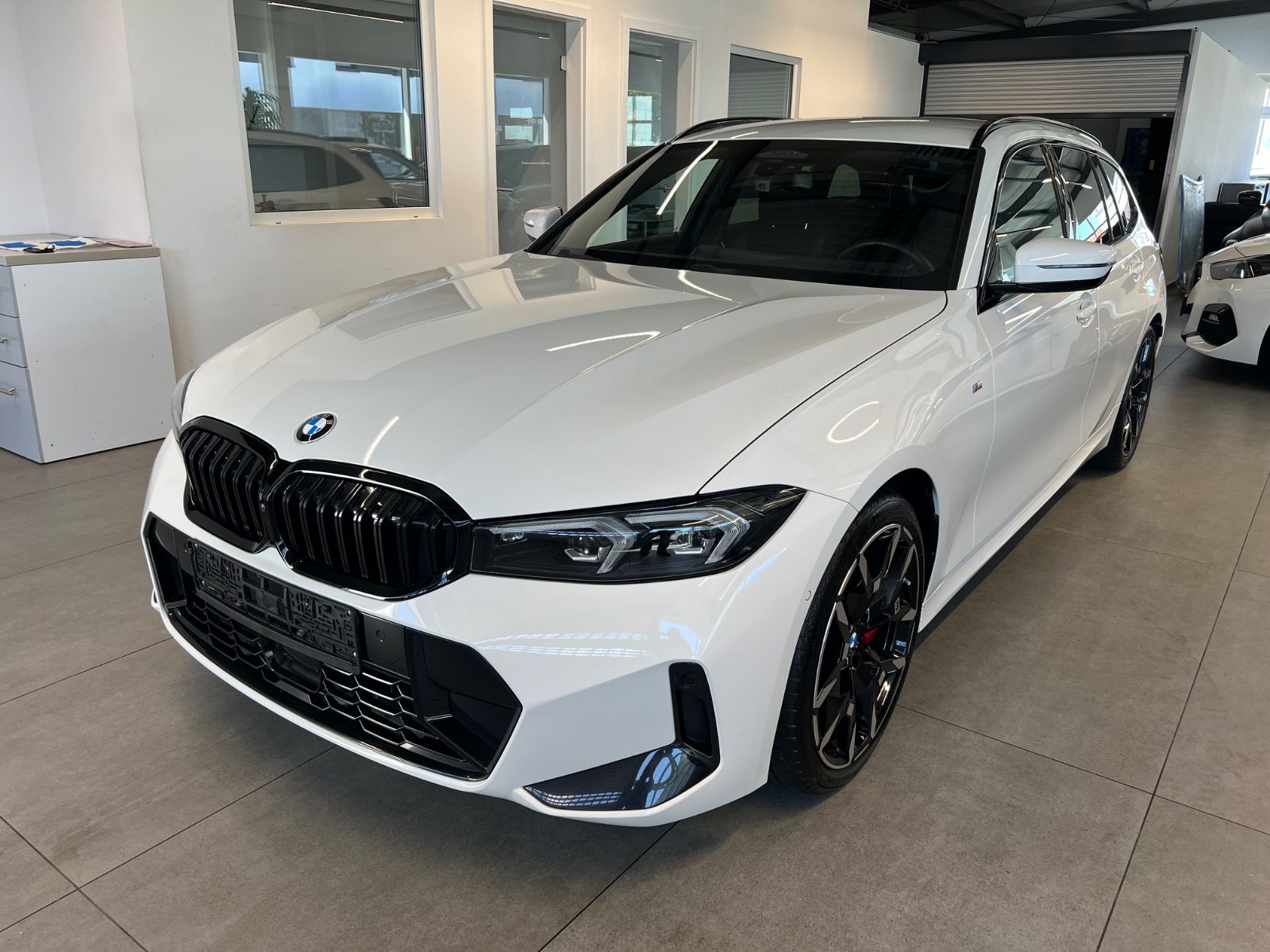 BMW 320 d xDrive Touring M Sport Pro Paket / H&K
