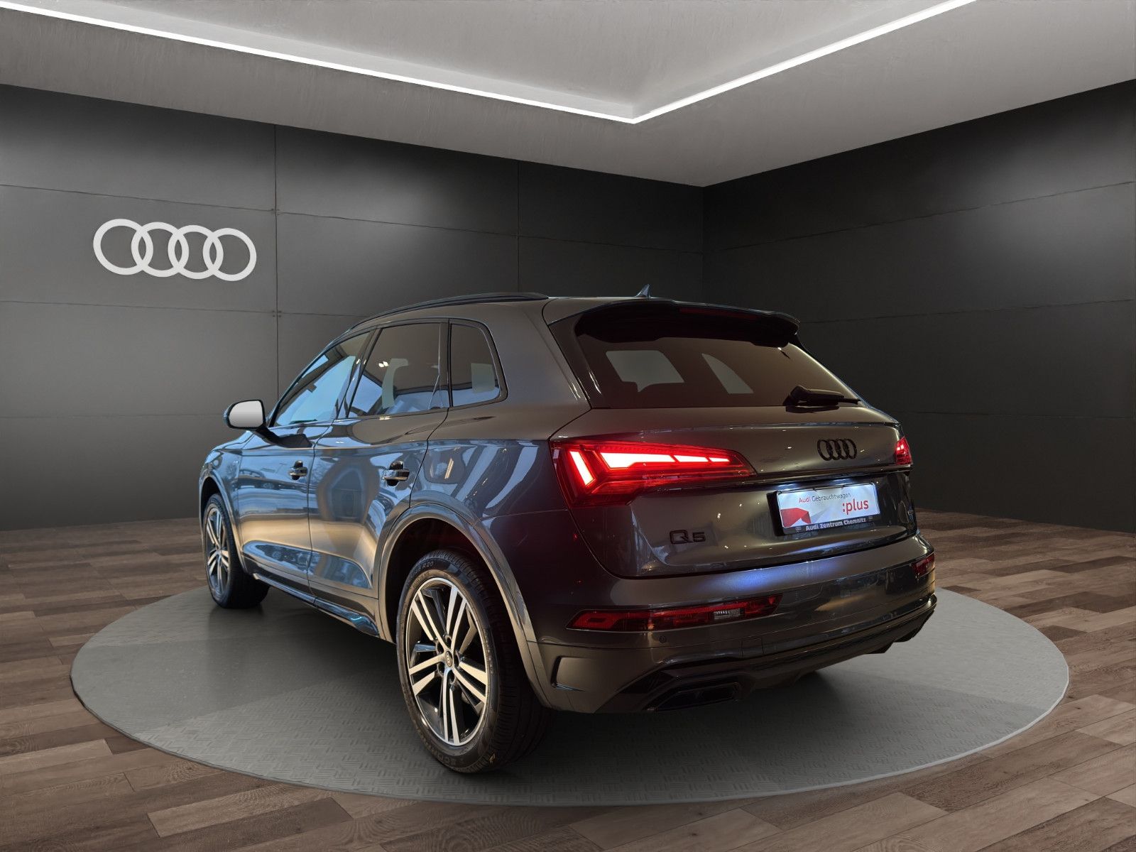 Audi Q5 40 TDI S tr. qu. S LINE+AHZV+MATRIX+PANO