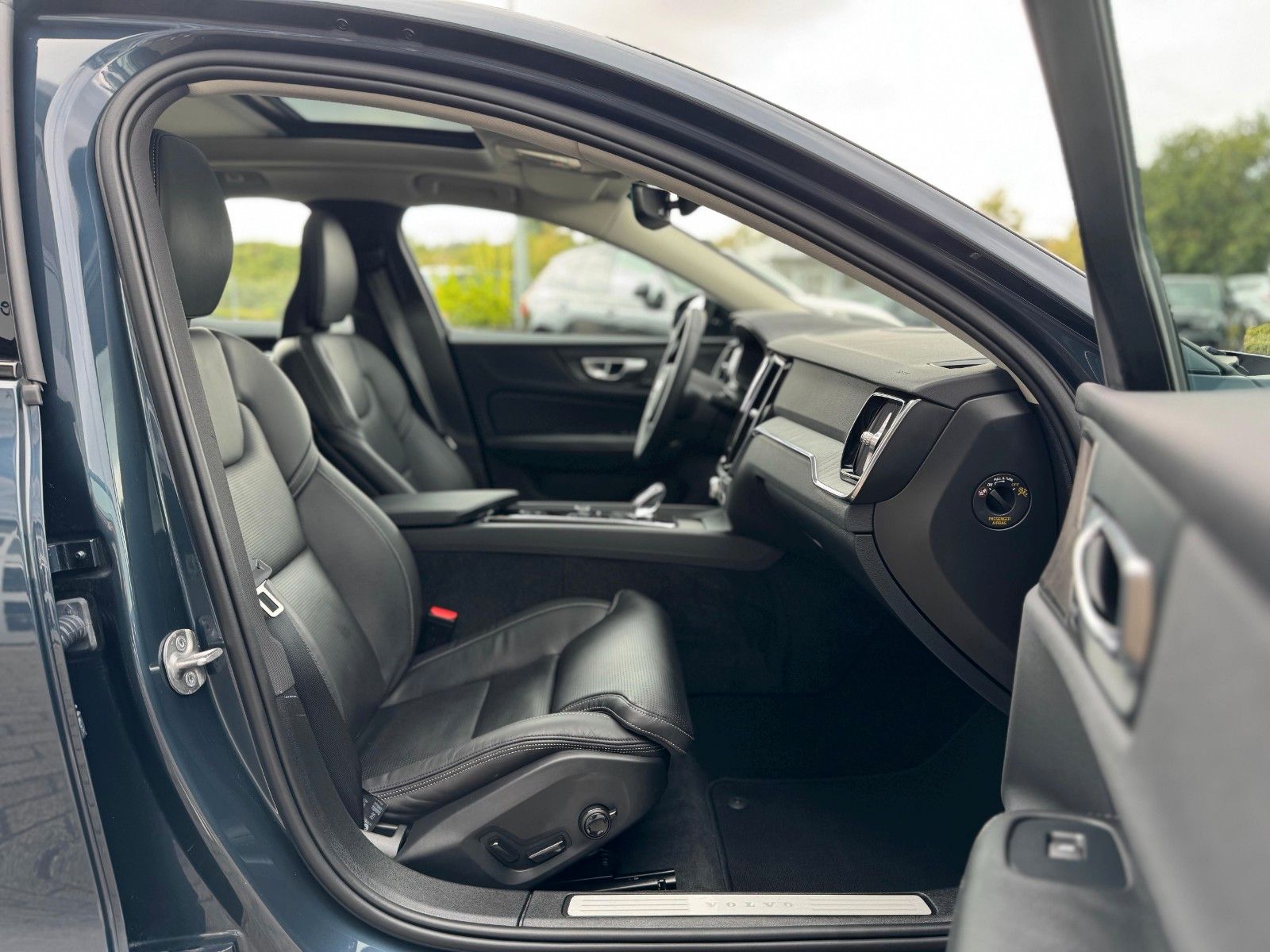 Volvo S60 B4 DKG PLUS DARK - Sthzg - 360 - Pano - 20"