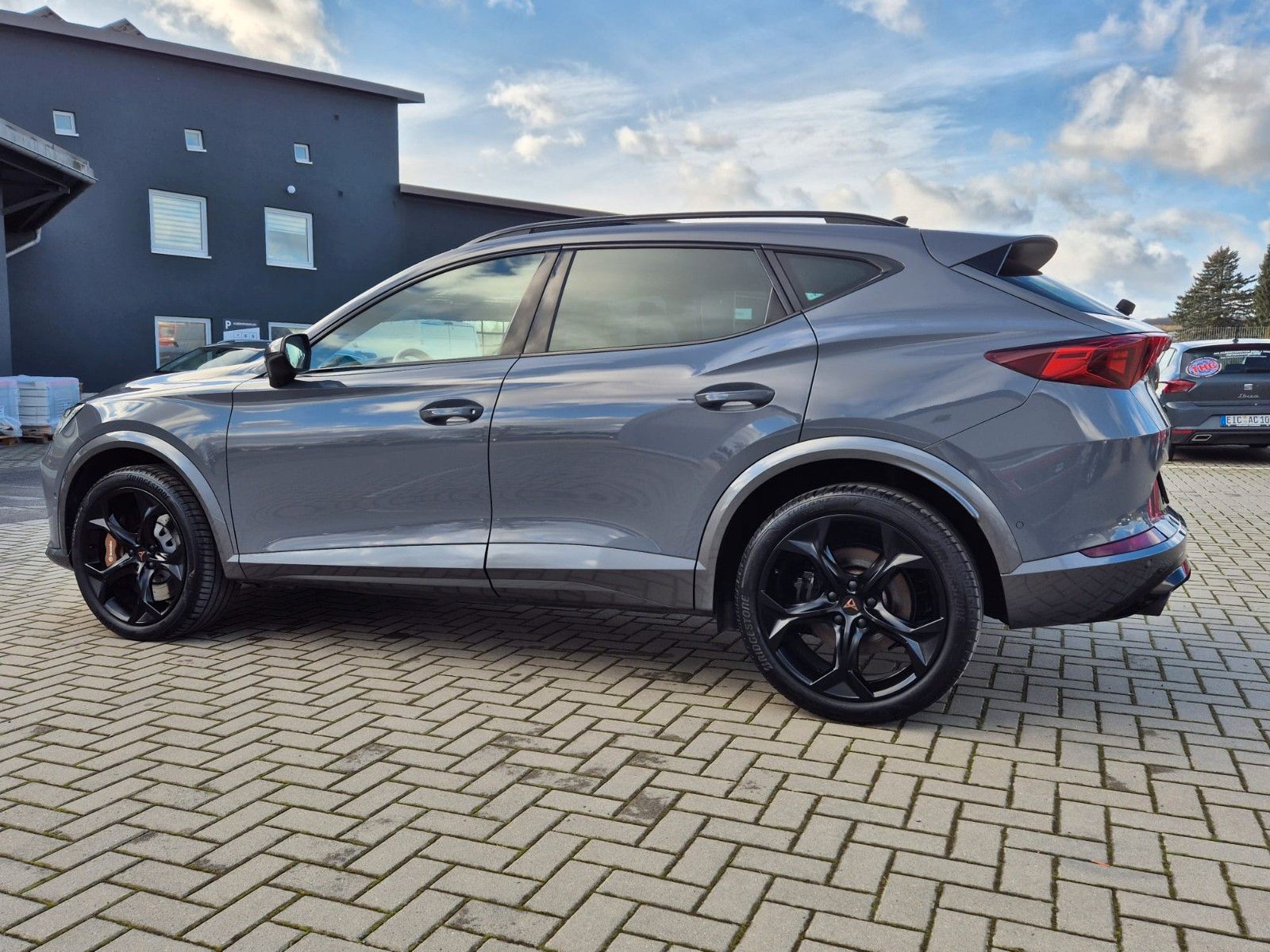 Cupra Formentor VZ 2.0 TSI 4Drive - Samsaru's Car Outlet