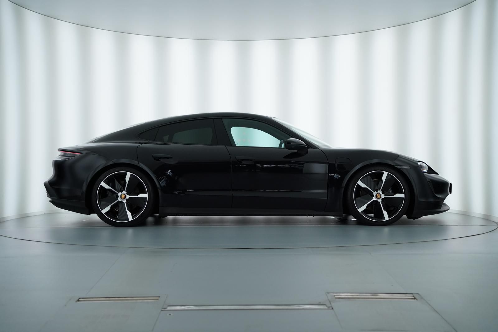 Porsche TAYCAN 4S 75-JAHRE+BOSE+PANO+21" EXCLUSIVE FELGE