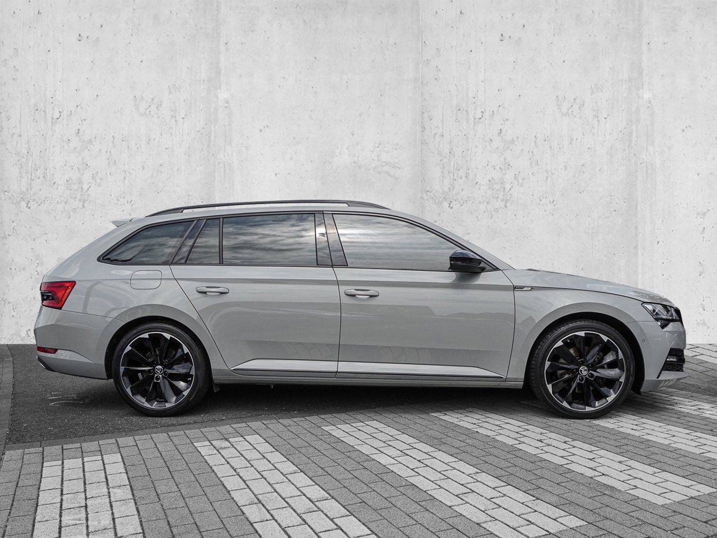 Skoda Superb Combi 2.0 TDI 4x4 DSG Sportline MATRIX AH