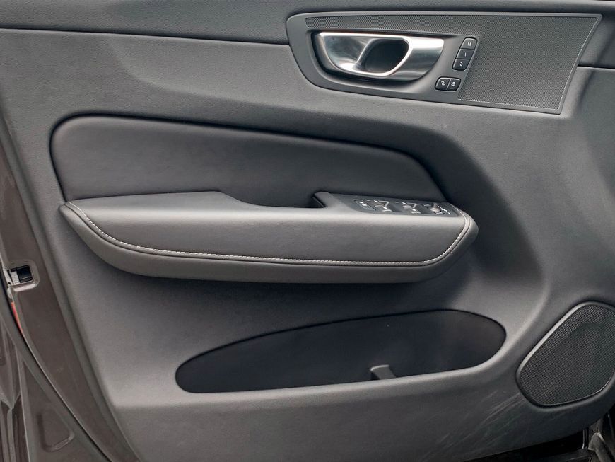 Volvo XC60 T6 AWD Plug-in Hybrid Plus Dark