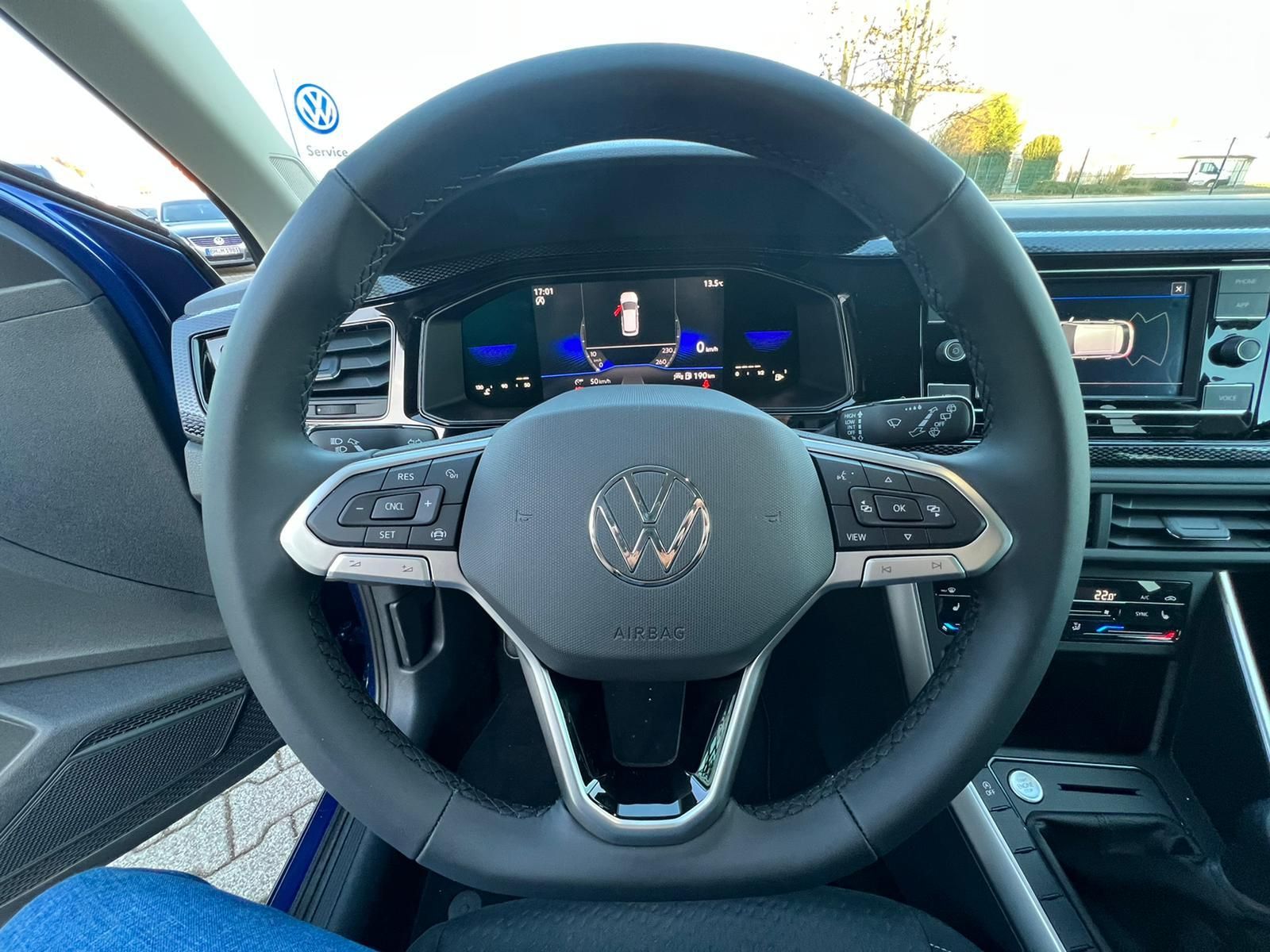 Volkswagen Taigo 1.0 TSI Life - Samsaru's Car Outlet