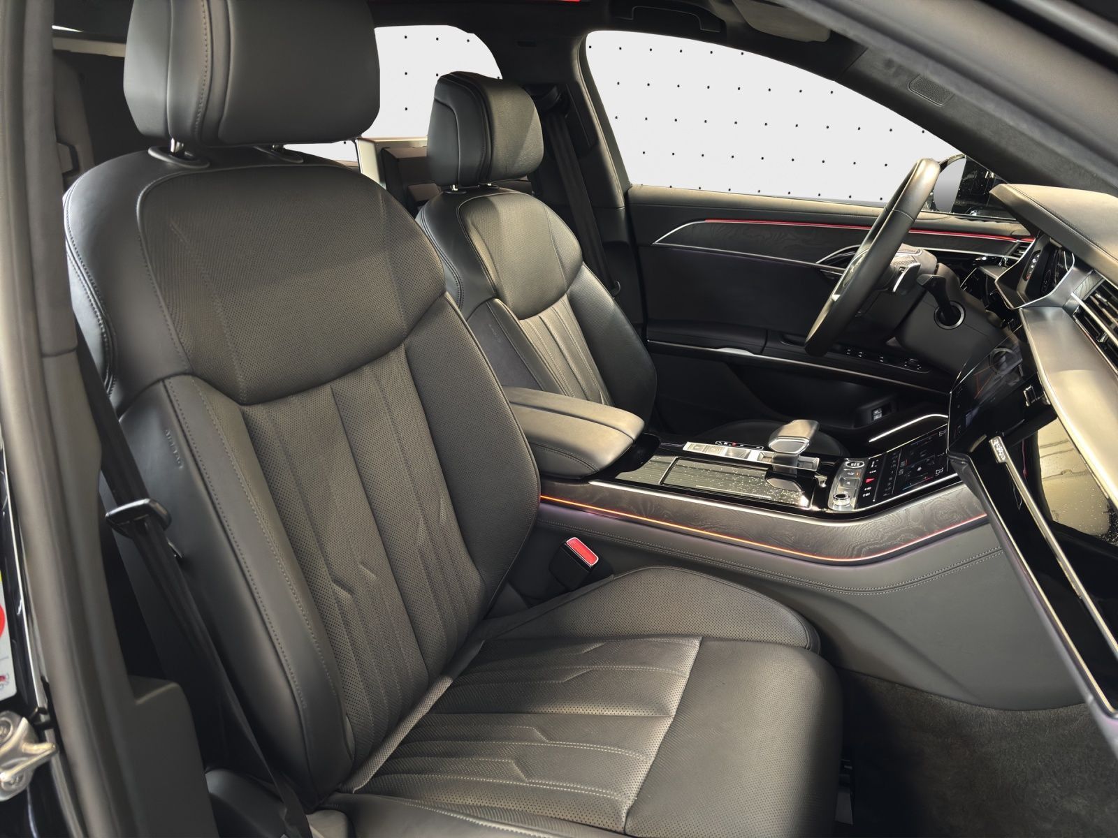 Audi A8 L 60 TFSIe quattro - Samsaru's Car Outlet