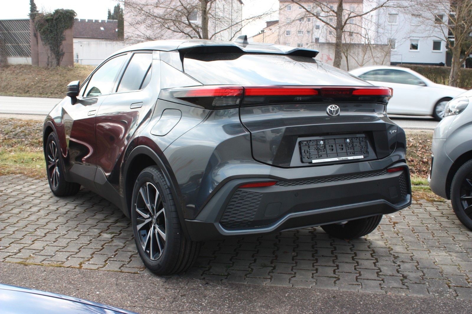 Toyota C-HR 5-Türer Team D 1,8-I-Hybrid, Technik-Paket
