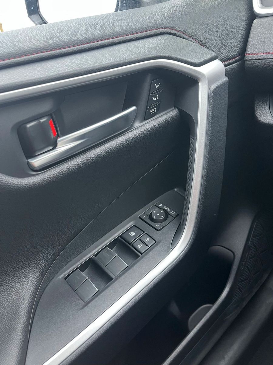 Toyota RAV4 Plug-in Hybrid 4x4 Style