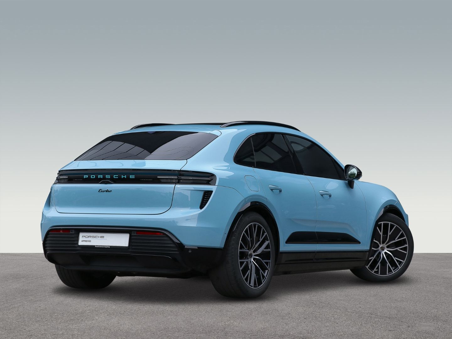 Porsche Macan Turbo InnoDrive HA-Lenkung Surround View