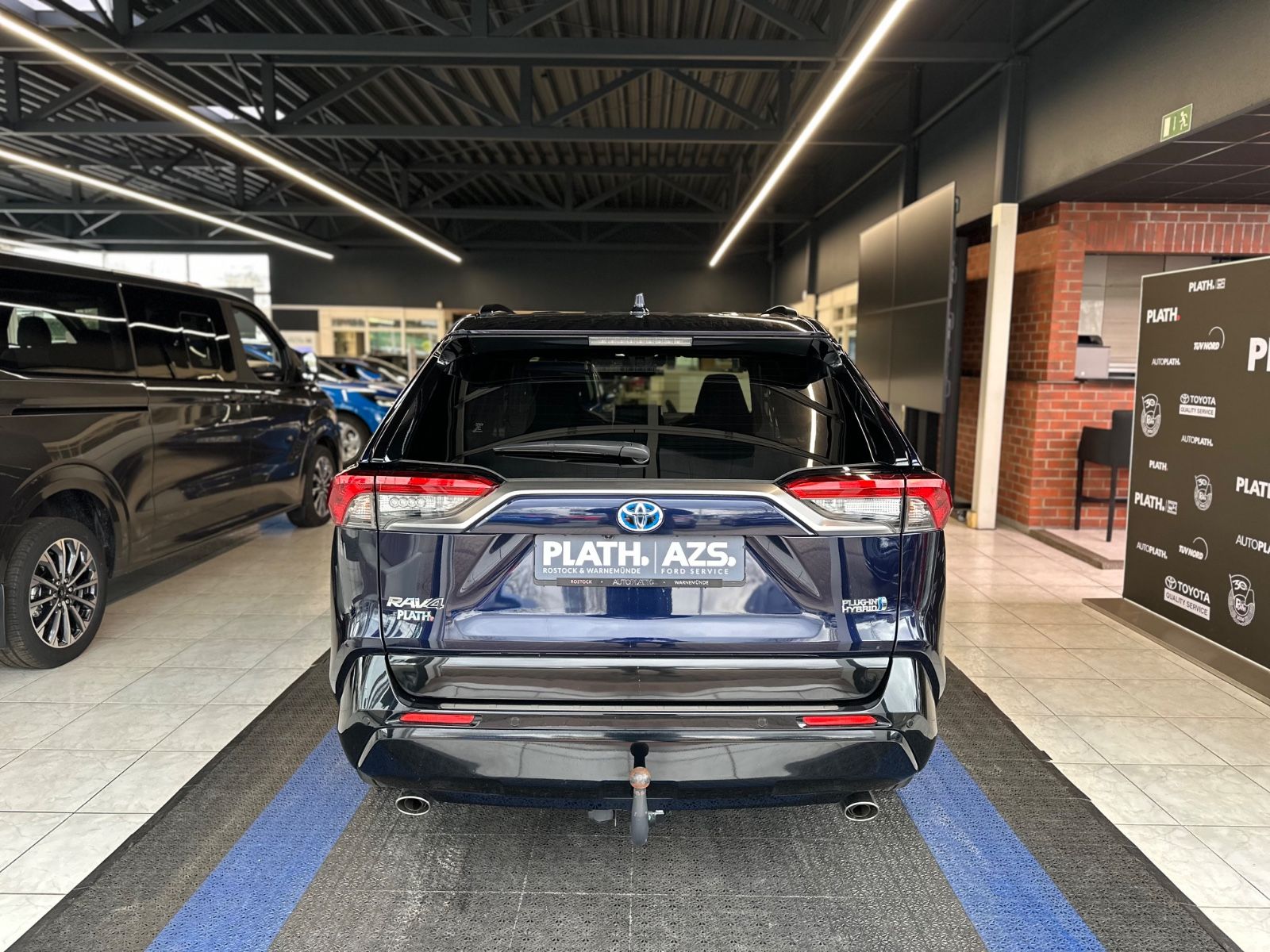 Toyota RAV4 Plug-in Hybrid 4x4 - Samsaru's Car Outlet