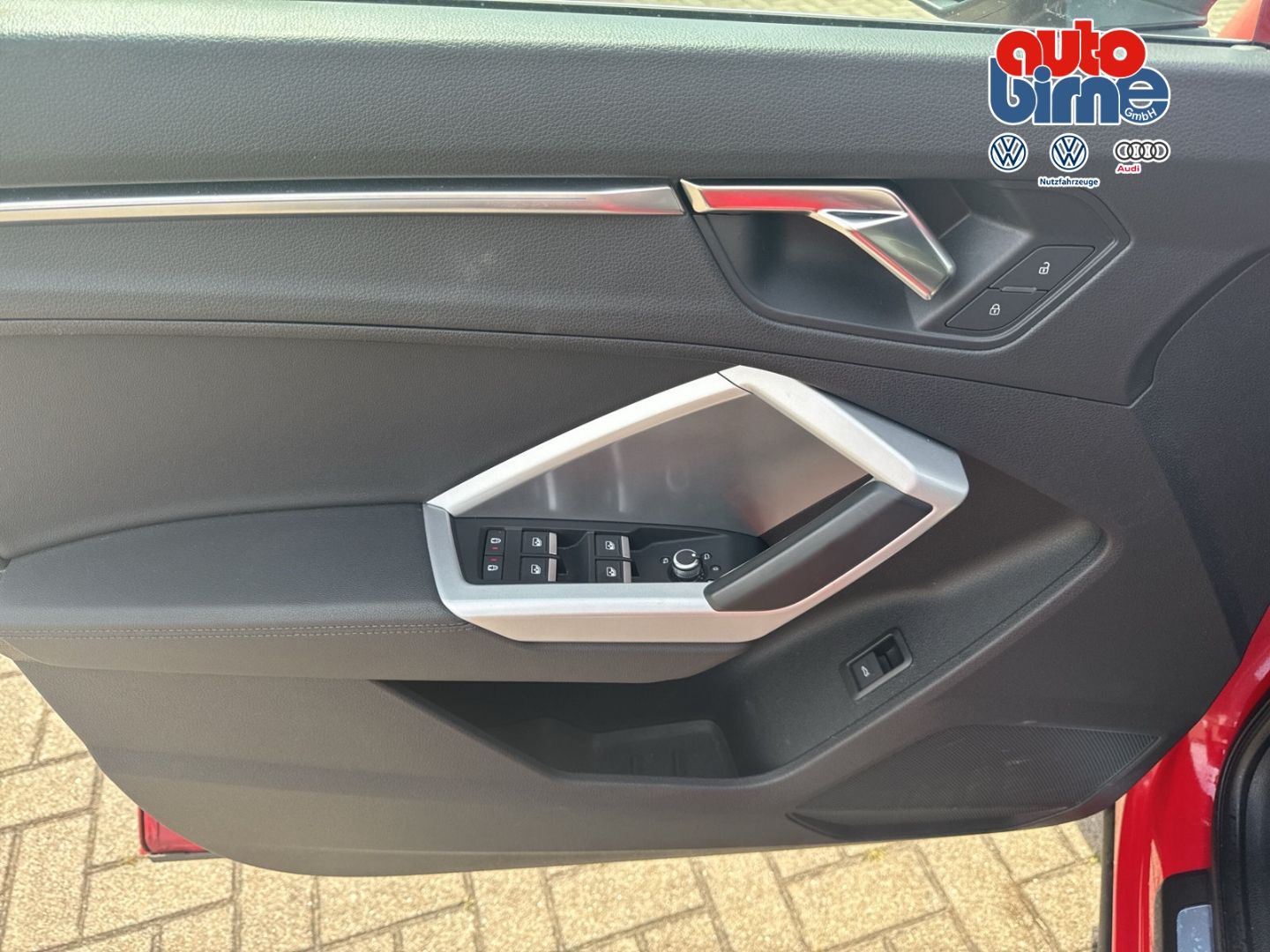 Audi Q3 40 TFSI quattro advanced - Samsaru's Car Outlet