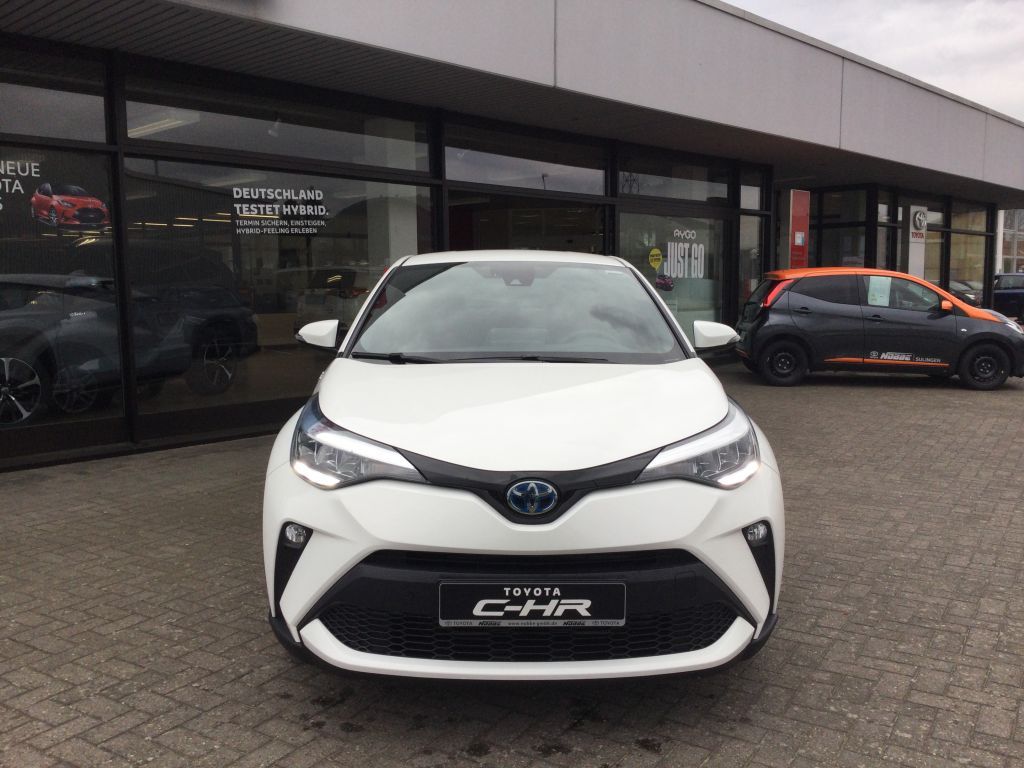 Toyota C-HR Hybrid Business-Edition - Samsaru's Car Outlet