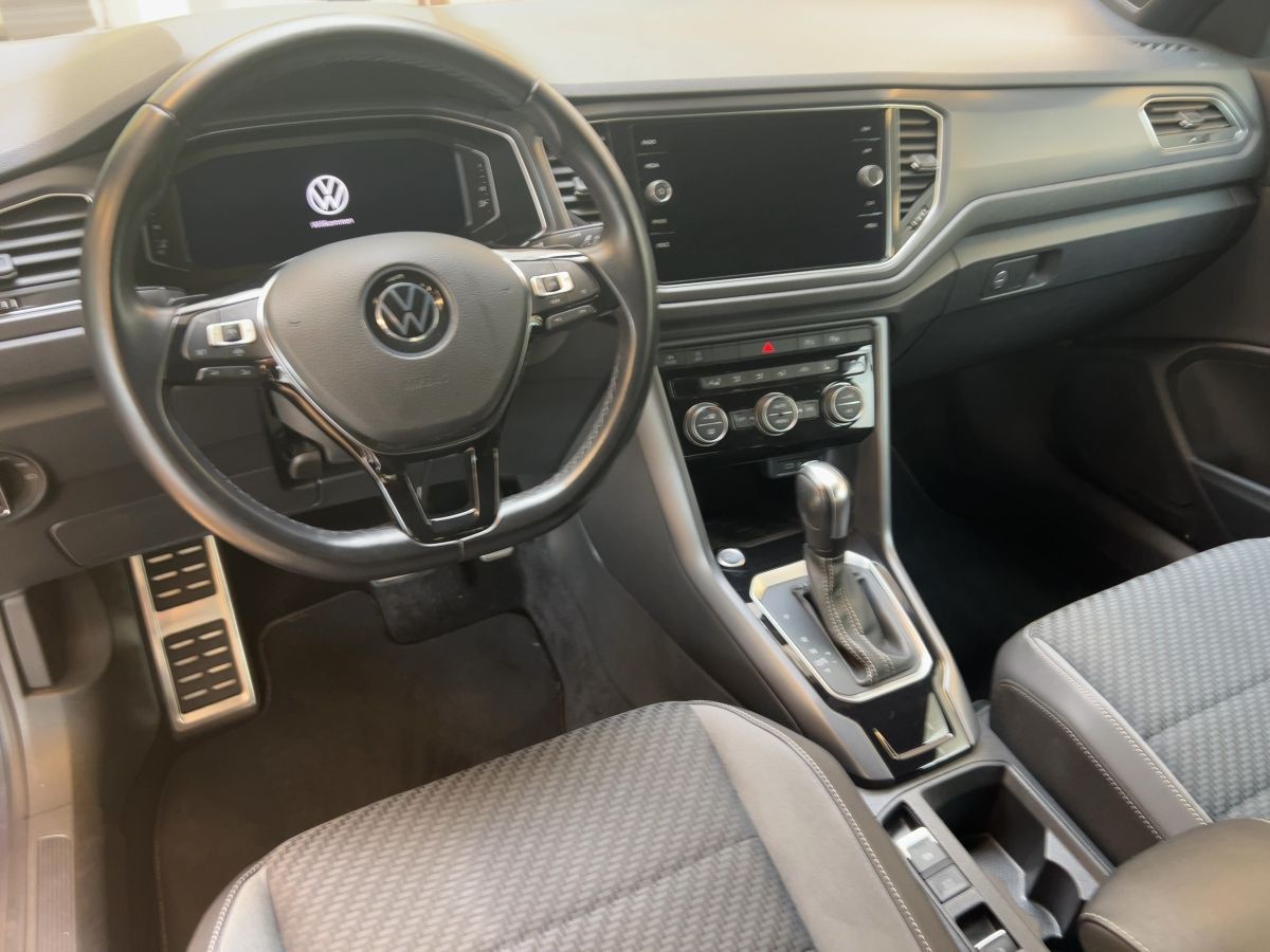 Volkswagen T-Roc 1.5 TSI DSG R-Line - Samsaru's Car Outlet