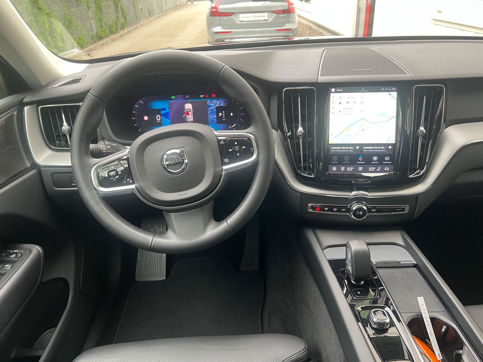 Volvo XC60 B4 Diesel AWD Plus Dark GARANTIE