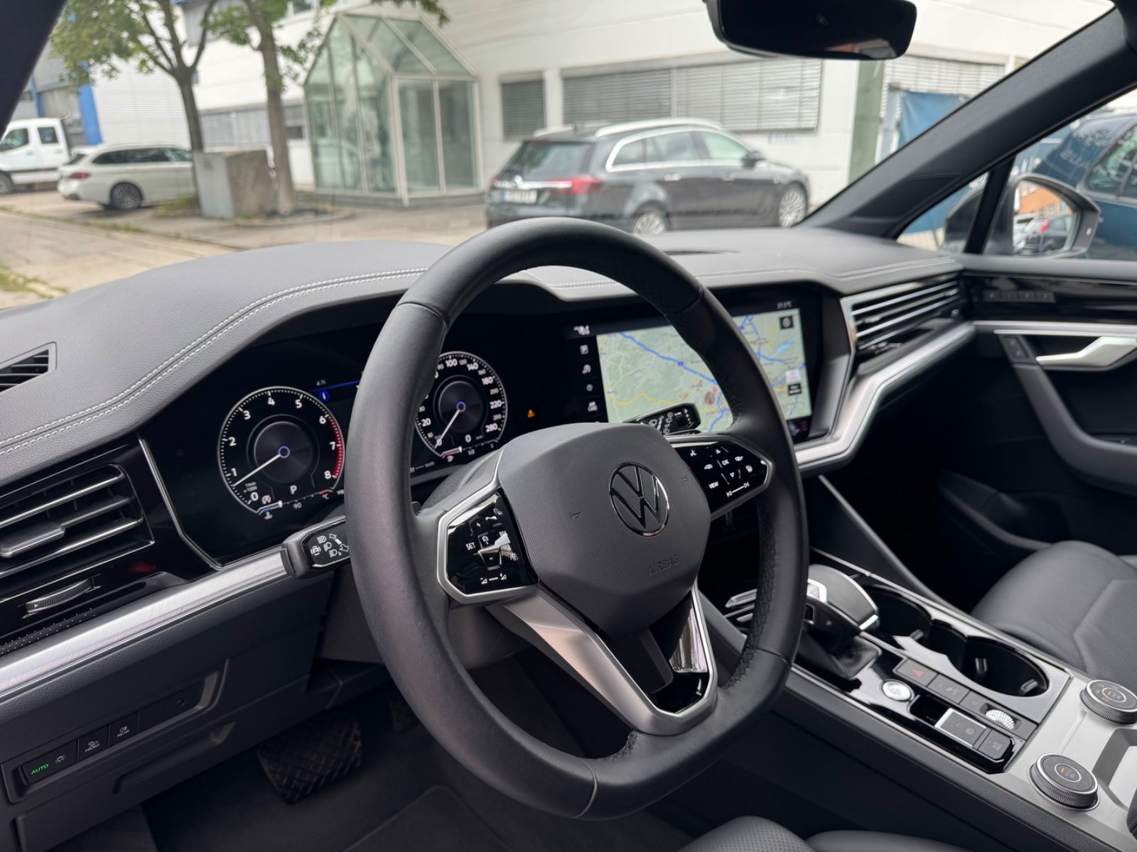 Volkswagen Touareg 3.0TSI/4M/Luft/Inno/Fahr-Ass+/360°/20"