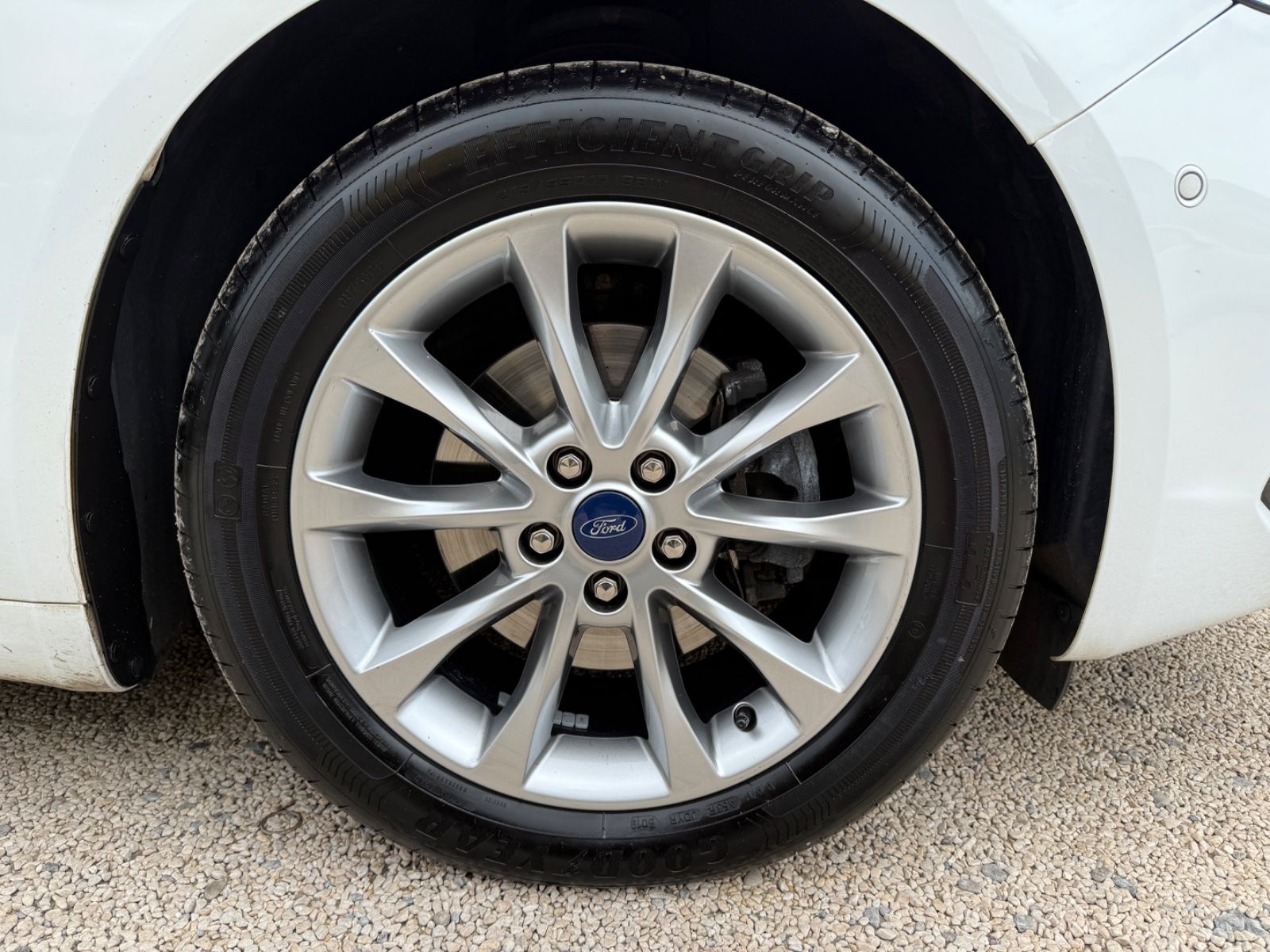 Ford Mondeo 2.0 EcoBlue Aut Turnier Titanium - Samsaru's Car Outlet