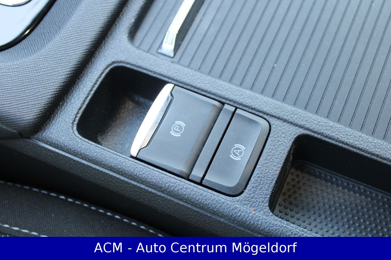 Skoda Octavia 2.0TDI Sportline - Samsaru's Car Outlet