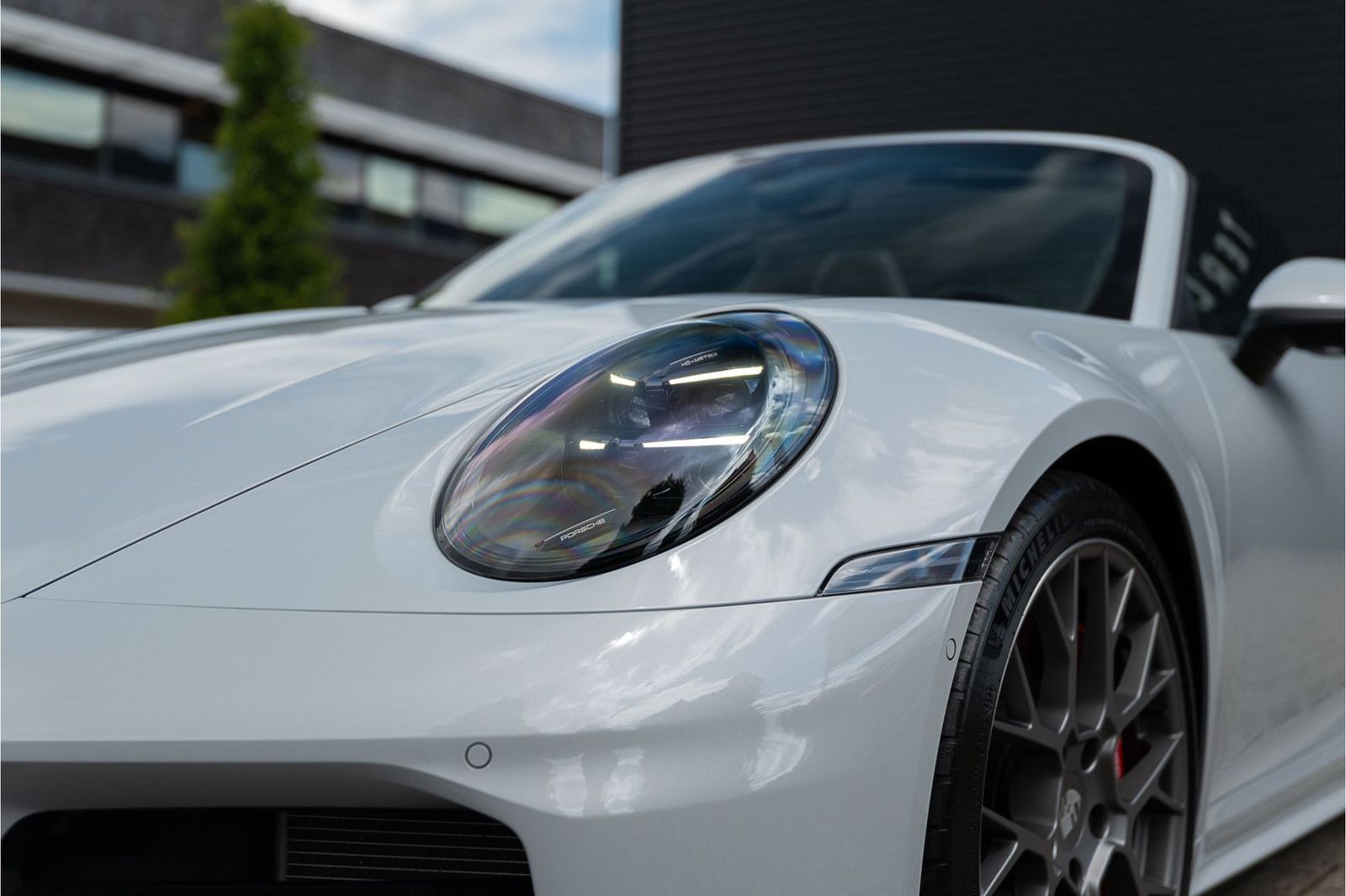 Porsche 992 Carrera S - Samsaru's Car Outlet