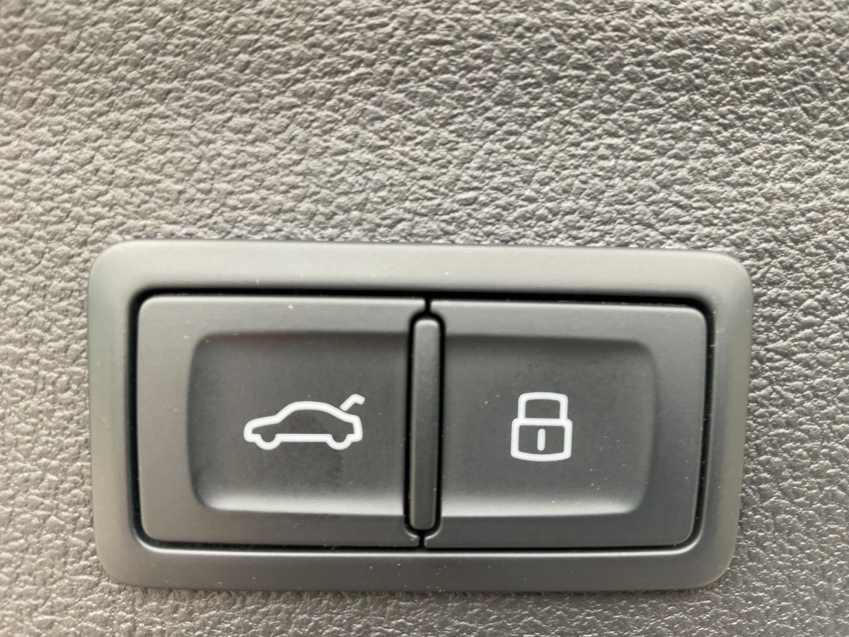 Audi A6 Avant 50 TFSI e S Line quattro S tronic - Samsaru's Car Outlet