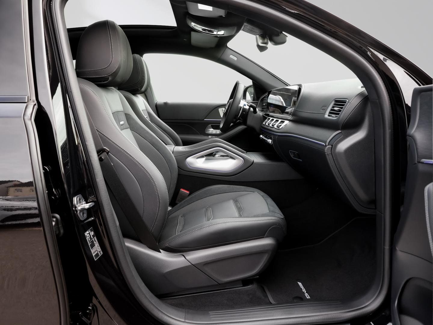 Mercedes-Benz GLE 53 AMG 4M Coupé Distronic Multibeam Pano AHK