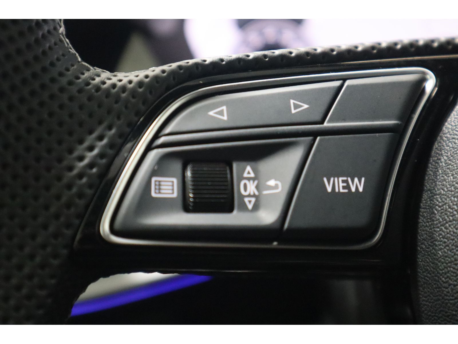 Audi A3 Sportback 35 TFSI S line - Samsaru's Car Outlet
