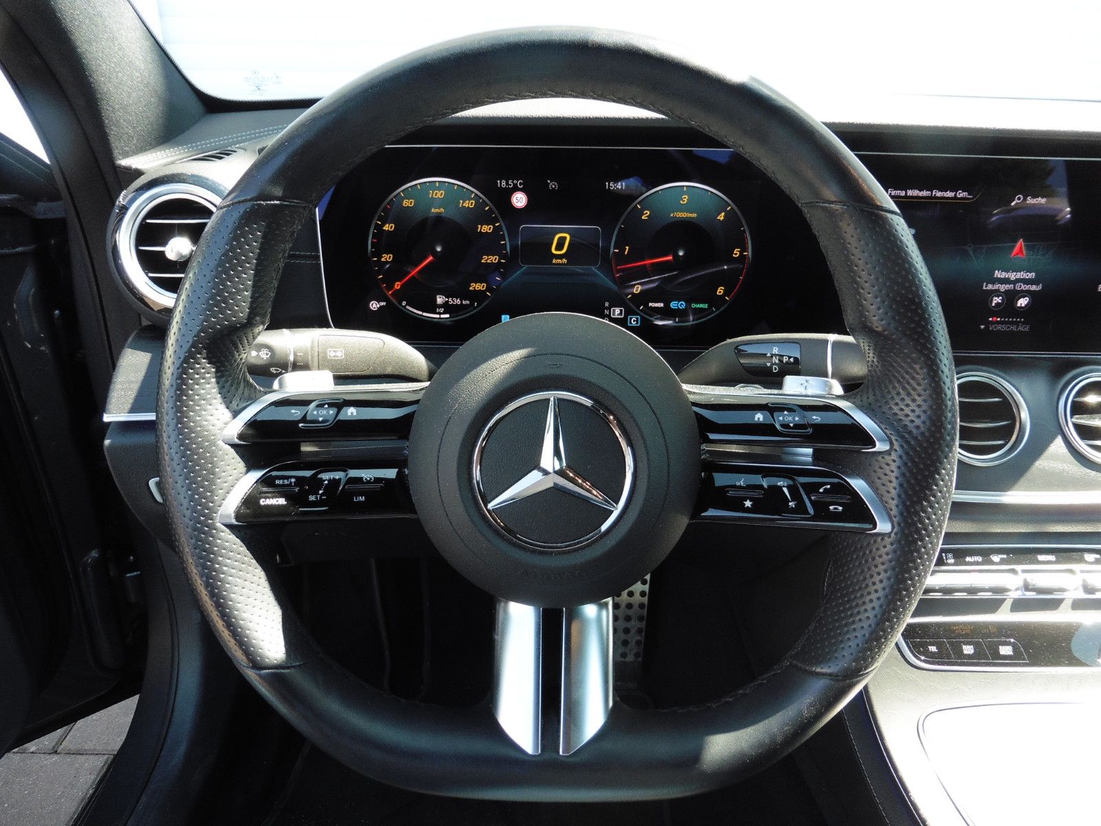 Mercedes-Benz E 300 d 4MATIC AMG Line - Samsaru's Car Outlet