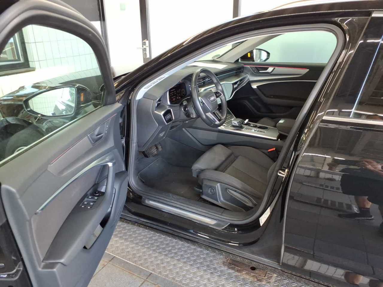 Audi A6 Avant 40 TDI S tronic SPORT - Samsaru's Car Outlet