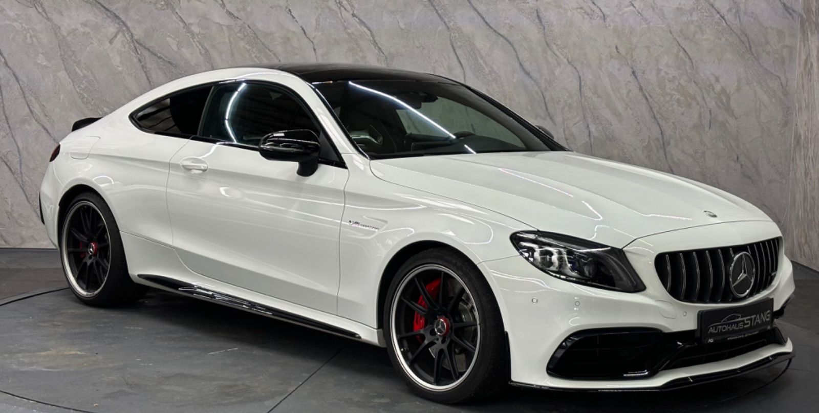 Mercedes-Benz C 63 S AMG - Samsaru's Car Outlet