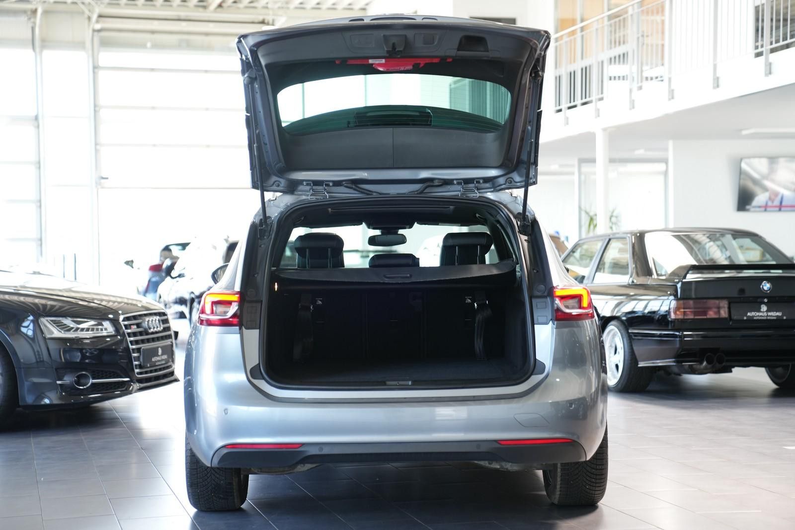 Opel Insignia B Sports Tourer Elegance - Samsaru's Car Outlet