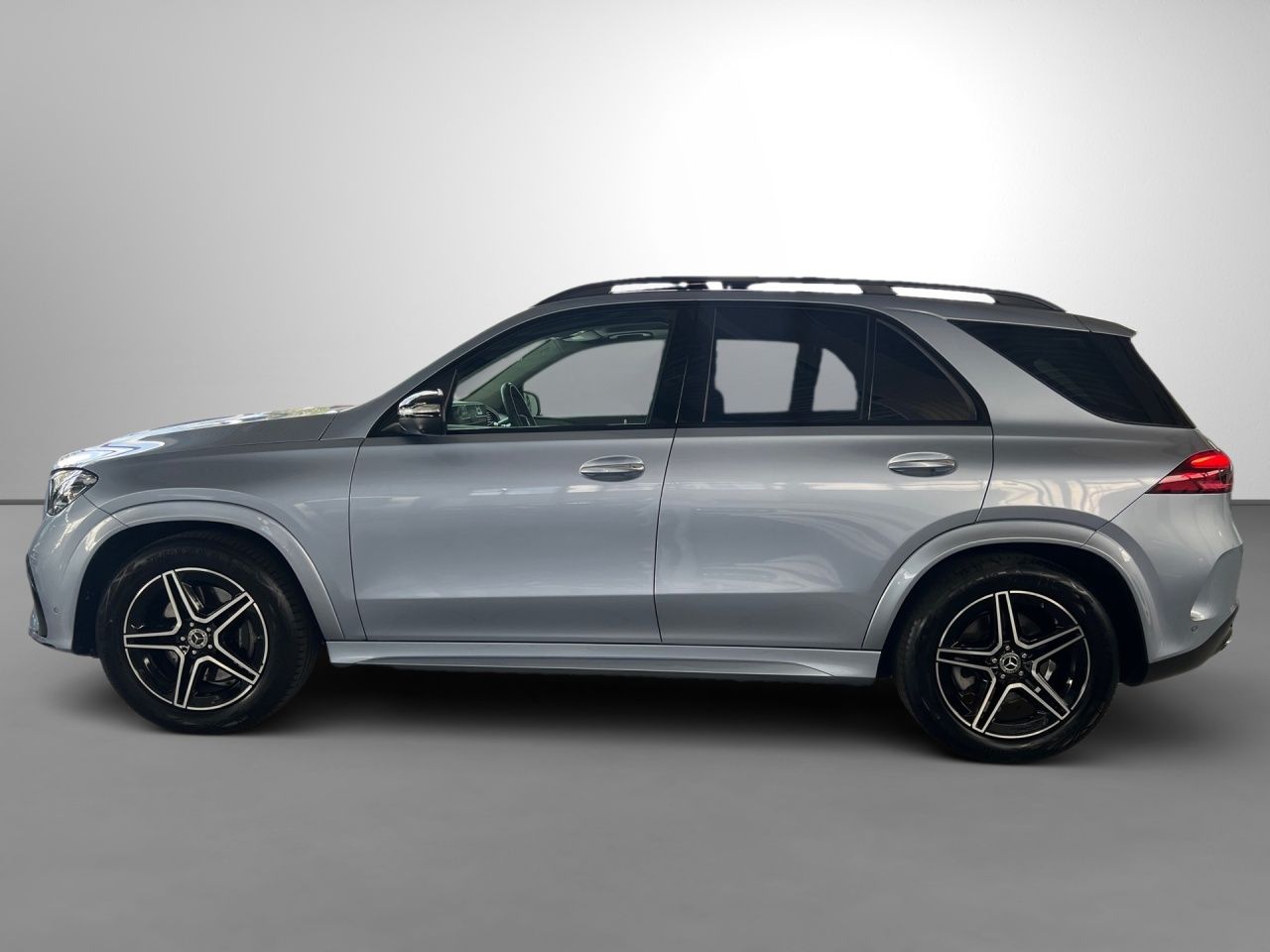 Mercedes-Benz GLE 300 d 4M AMG Night Distronic Pano AHK 360