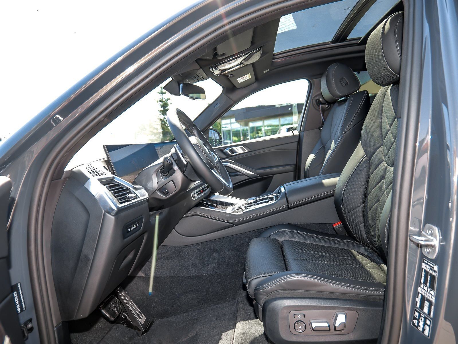 BMW X6 xDrive40d M Sport PANO ACC AHK RFK NAVI LED