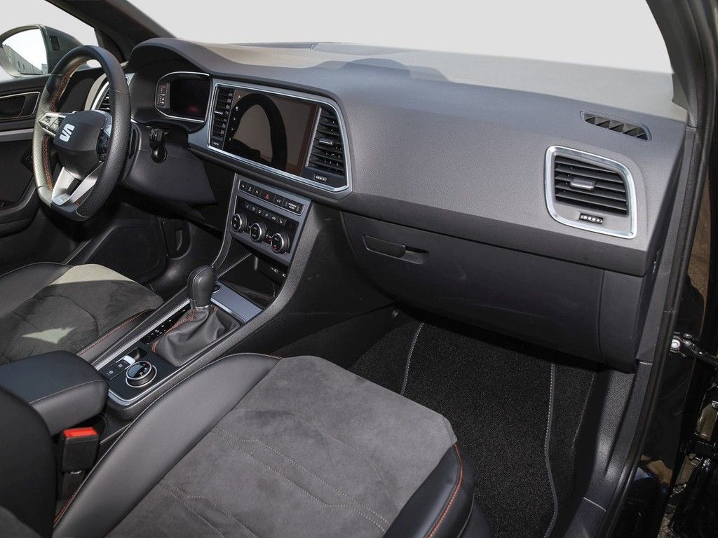 Seat Ateca 2.0 TDI DSG FR /LED/Navi/AHK/RFK/ACC