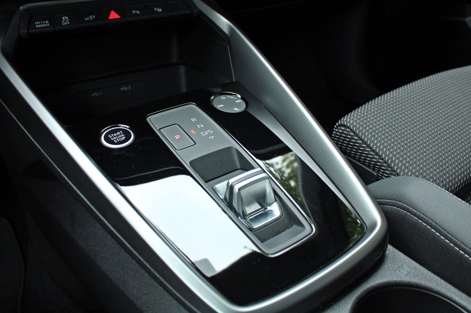 Audi A3 Sportback 40TFSIe S-tronic S LINE LED PARKEN