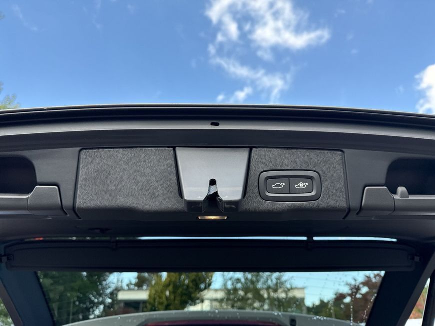 Volvo XC60 B5 B AWD Plus Dark