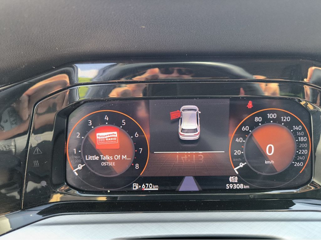 Volkswagen Golf VIII Life - Samsaru's Car Outlet