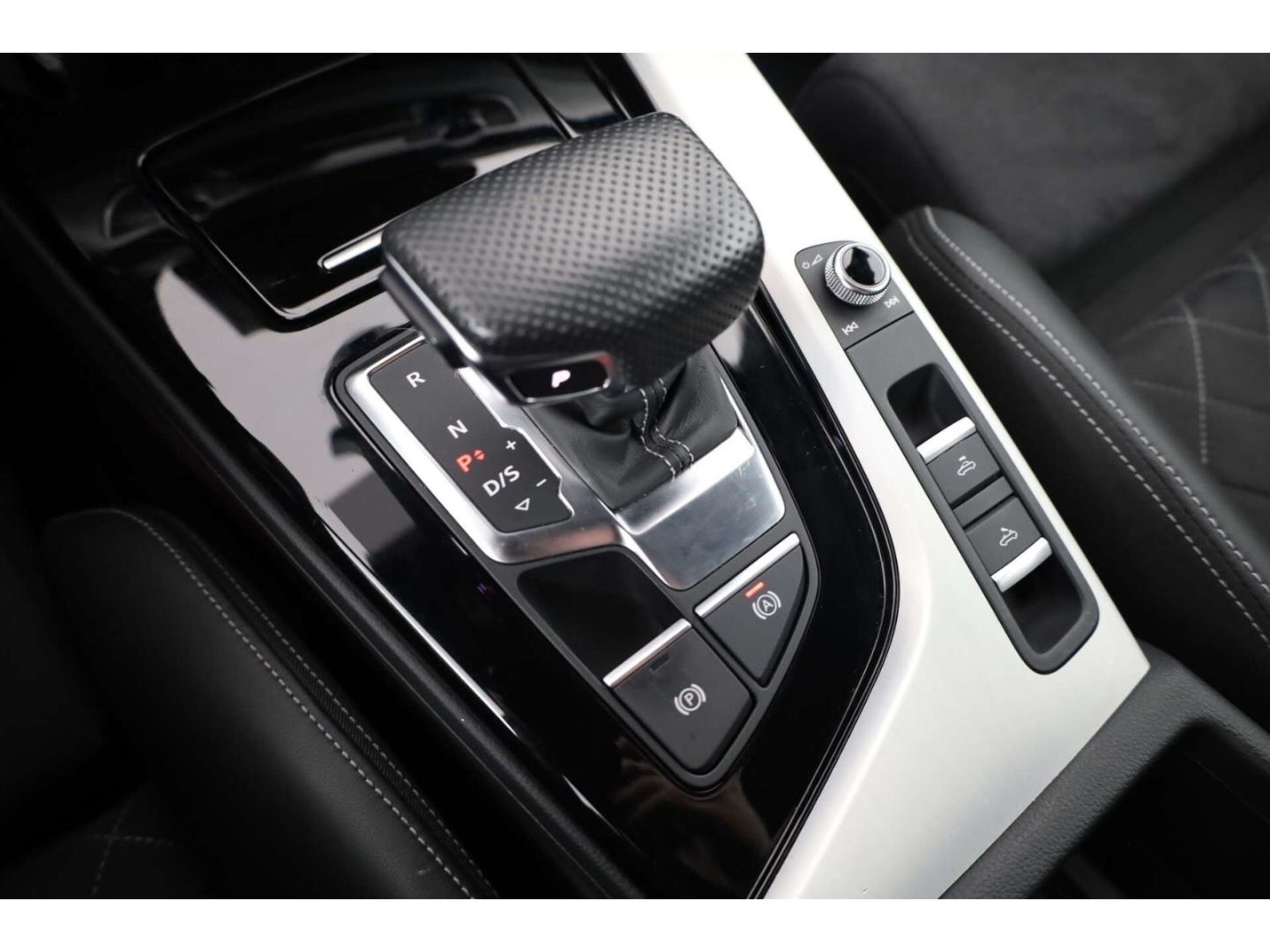 Audi A5 45 TFSI quattro S line ACC/AHK/B&O/Matrix/360