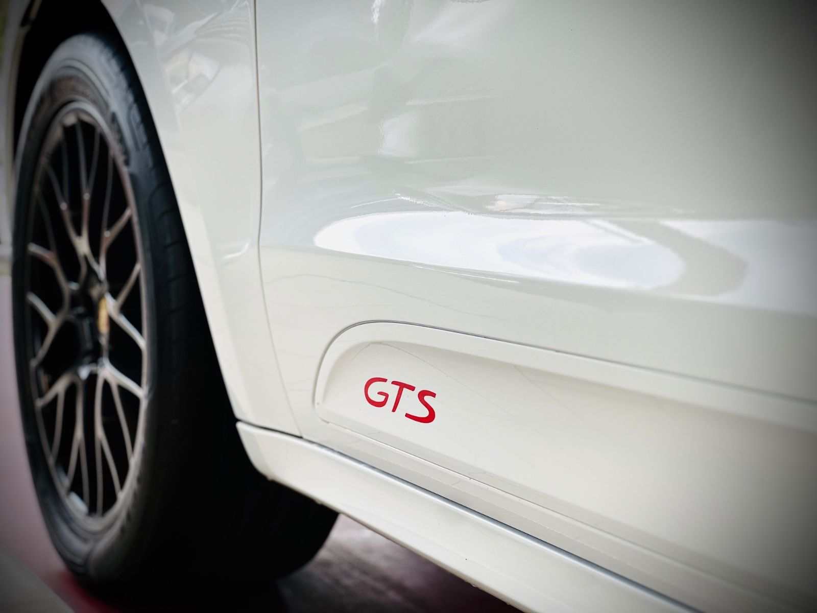 Porsche Macan GTS - Samsaru's Car Outlet