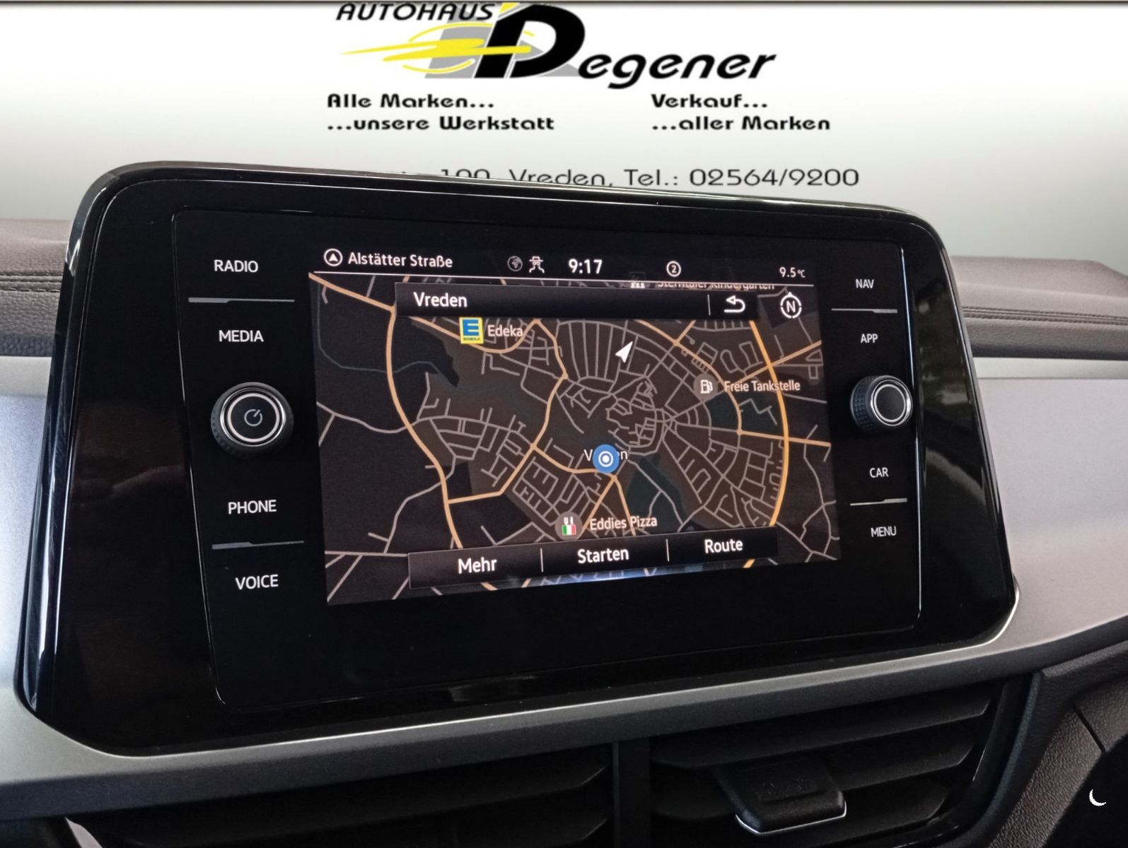 Volkswagen T-Roc - Samsaru's Car Outlet