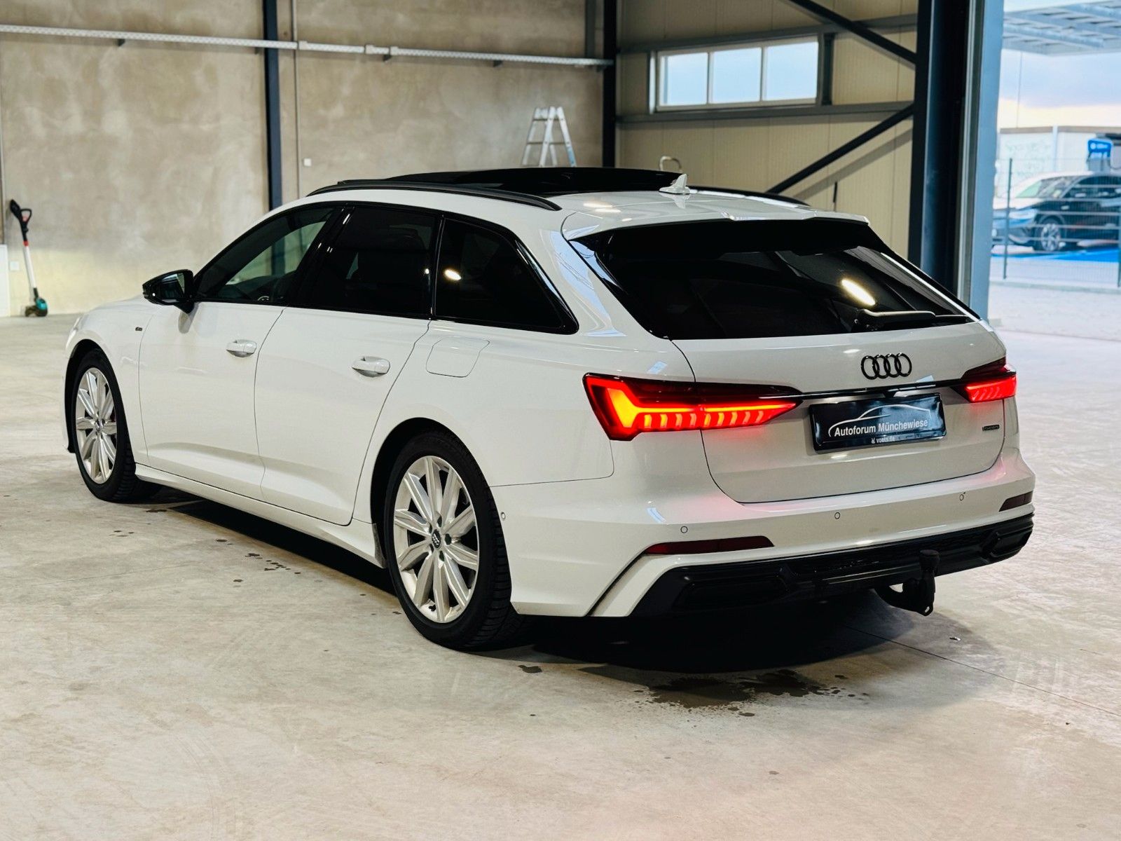 Audi A6 Avant 55 TFSi e Quattro - Samsaru's Car Outlet