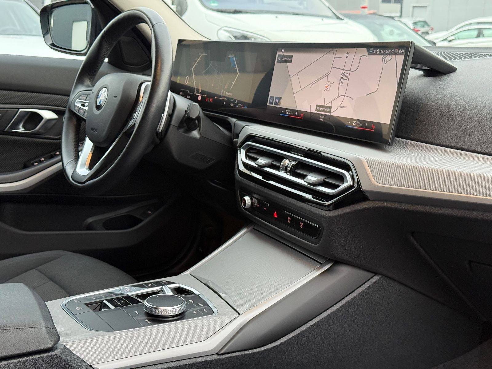 BMW 320 d xDrive - Samsaru's Car Outlet