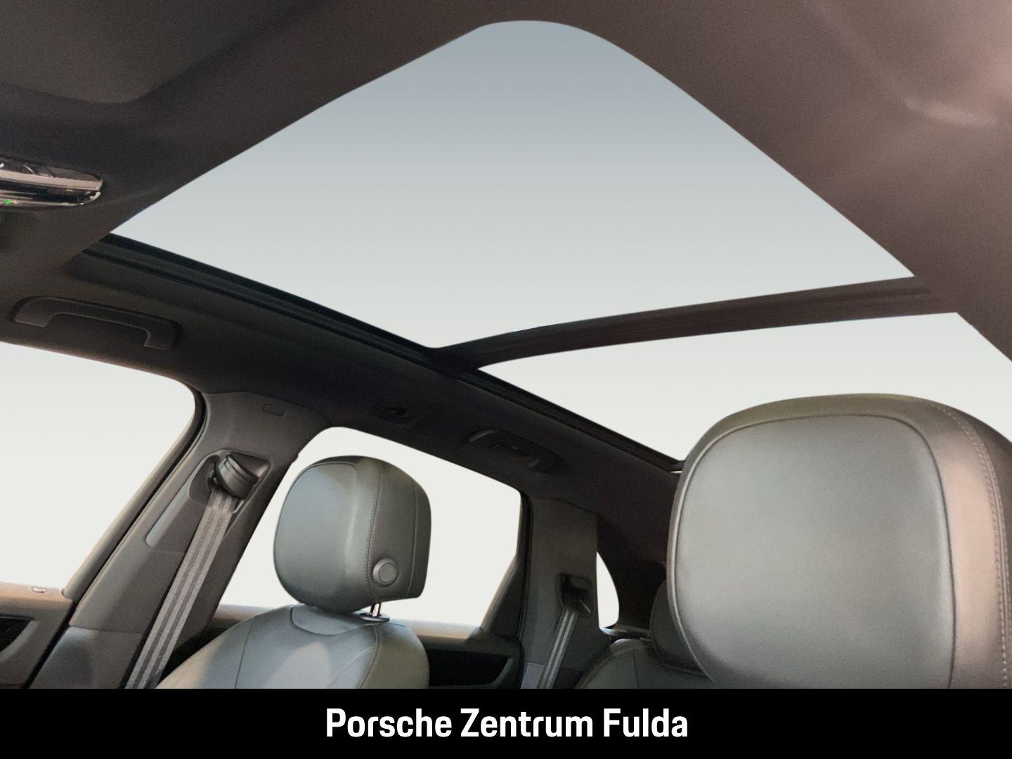 Porsche Cayenne E-Hybrid BOSE Panoramadach LED-Matrix