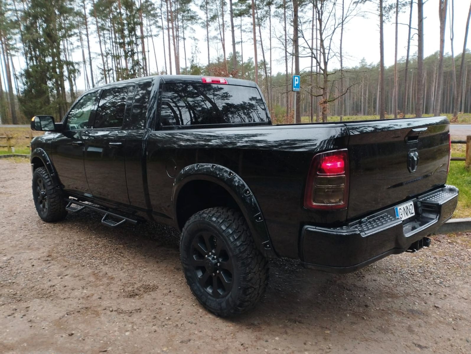 Dodge RAM 2500 MEGA CAB, 4X4, 6,7, 370KM LEDER