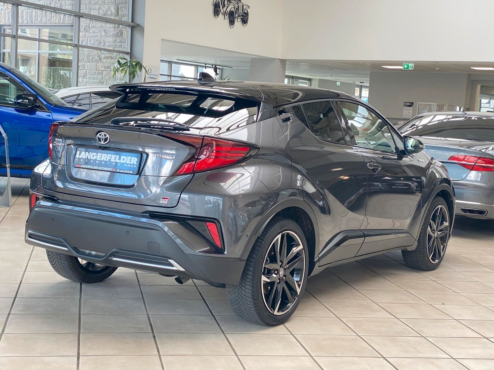 Toyota C-HR 2.0 Hybrid GR Sport - Samsaru's Car Outlet